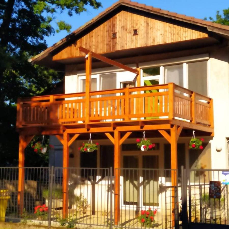 Hotel Tölgyfa Panzió Balatonszepezd Exterior foto